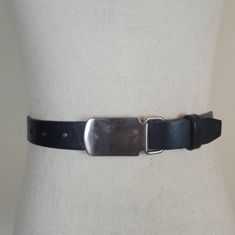 Gap Belt 28 Black Leather Plate‎ Buckle Minimalist USA Classic Everyday 90s Y2K